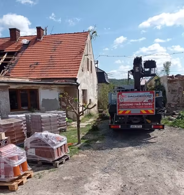 Doprava krytiny do Stebna
